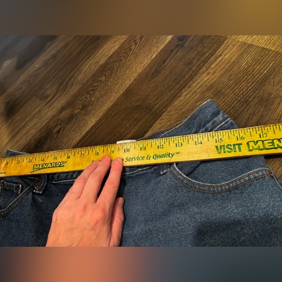 Levi's Women's Blue Jean Shorts size 14 jorts denim school classic basic 550 - Picture 6 of 12